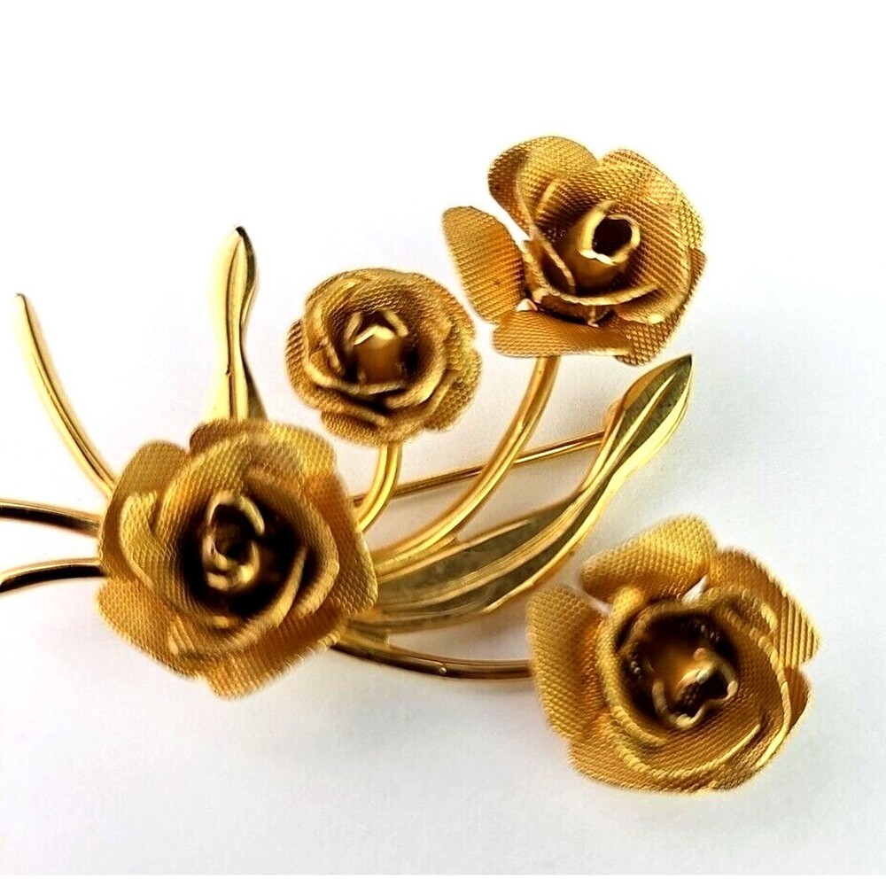 Vintage Gold Tone Rose Spray Brooch Lightweight Delicate Floral Pin 2 inch